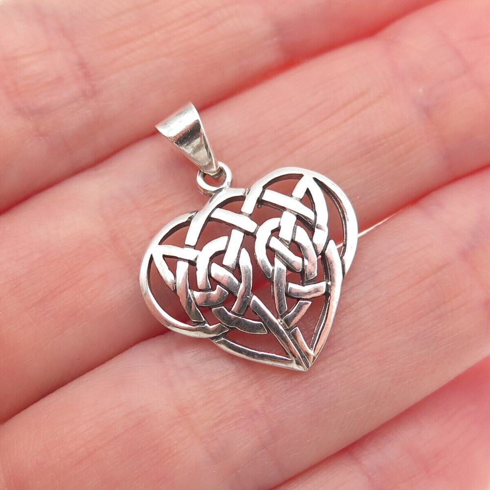 Charles Winston 925 Sterling Silver Vintage Celtic Trinity Heart Charm Pendant